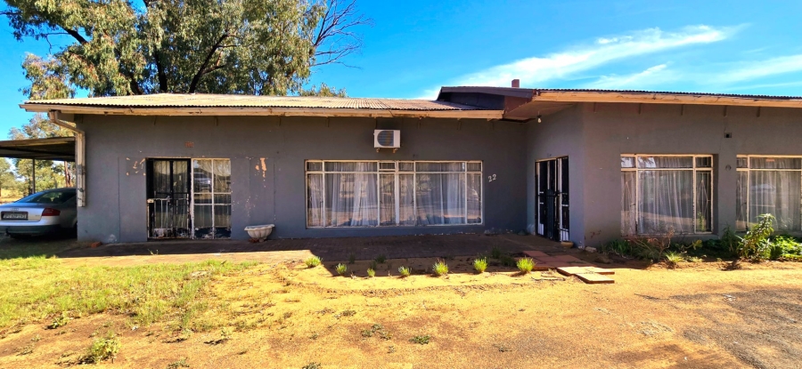 Commercial Property for Sale in Lakeview Free State